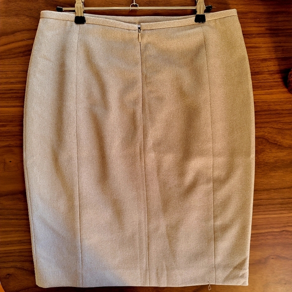 Calvin Klein Cream Tweed Pencil Office Professional Skirt - Picture 3 of 5